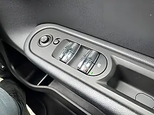Used 2019 MINI Countryman Cooper Classic Blue - Interior and Exterior details 19