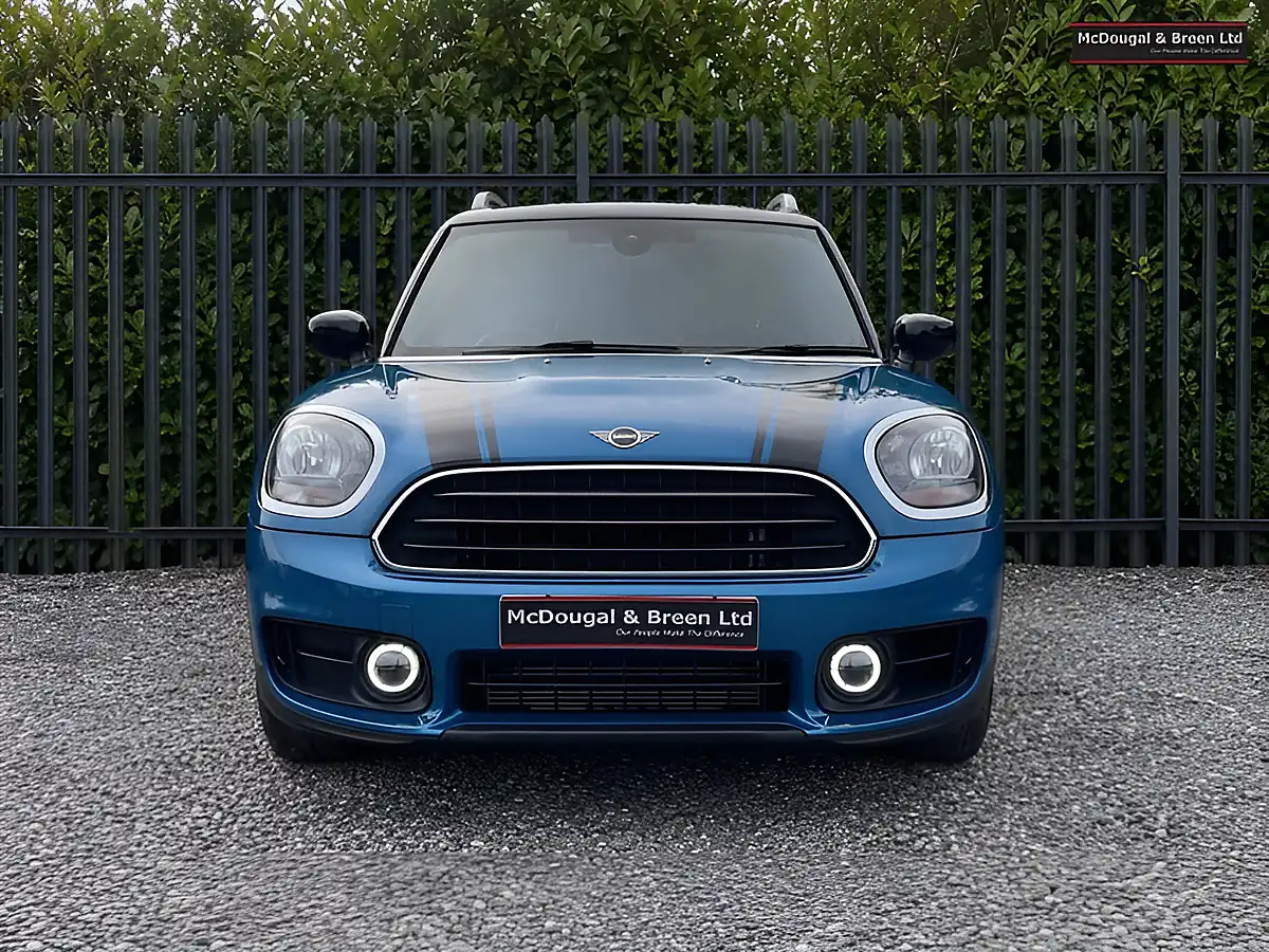 Used 2019 MINI Countryman Cooper Classic Blue - Interior and Exterior details 2