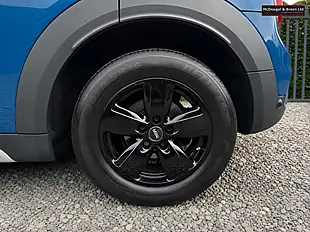 Used 2019 MINI Countryman Cooper Classic Blue - Interior and Exterior details 5