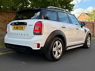 Used 2019 MINI Countryman Cooper Classic White - Interior and Exterior details 5