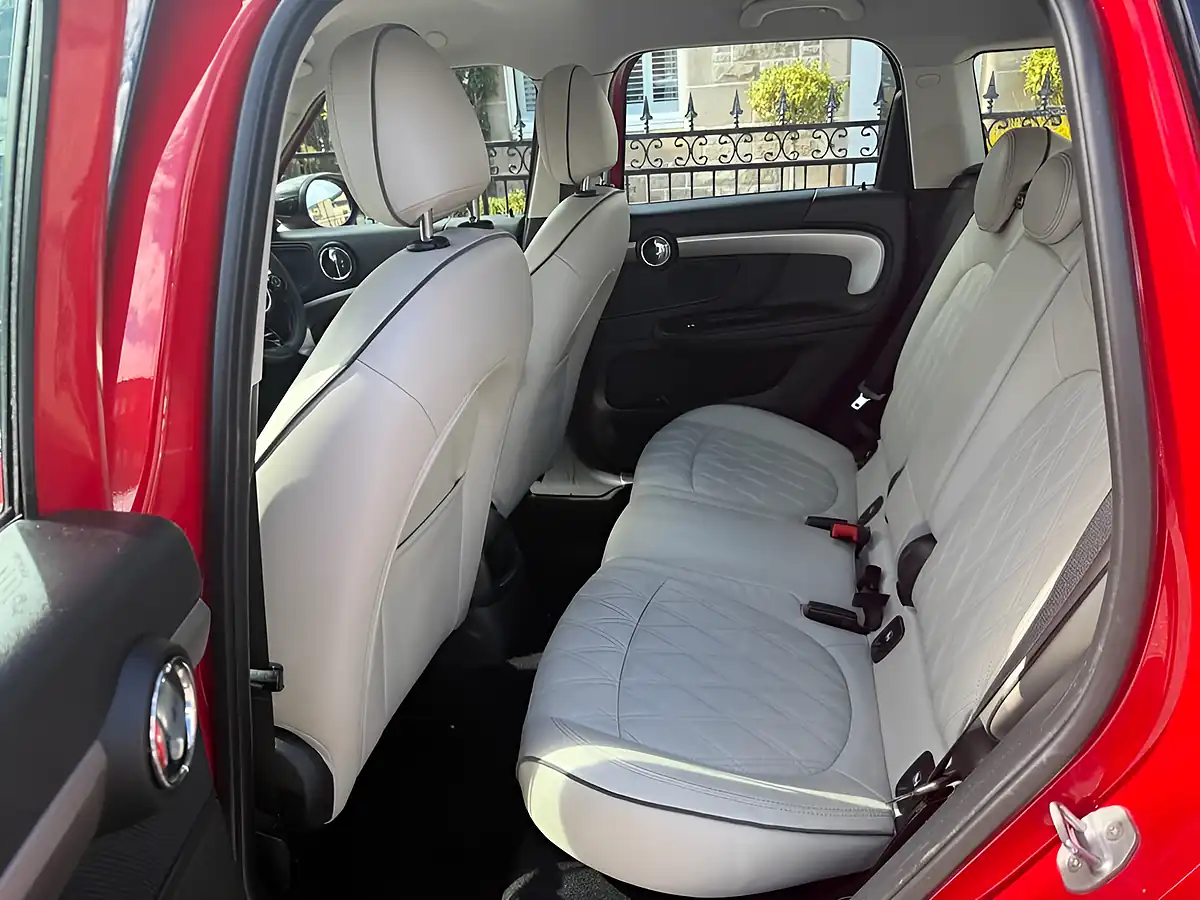 Used 2019 MINI Countryman Cooper Exclusive Chilli Red - Interior and Exterior details 12
