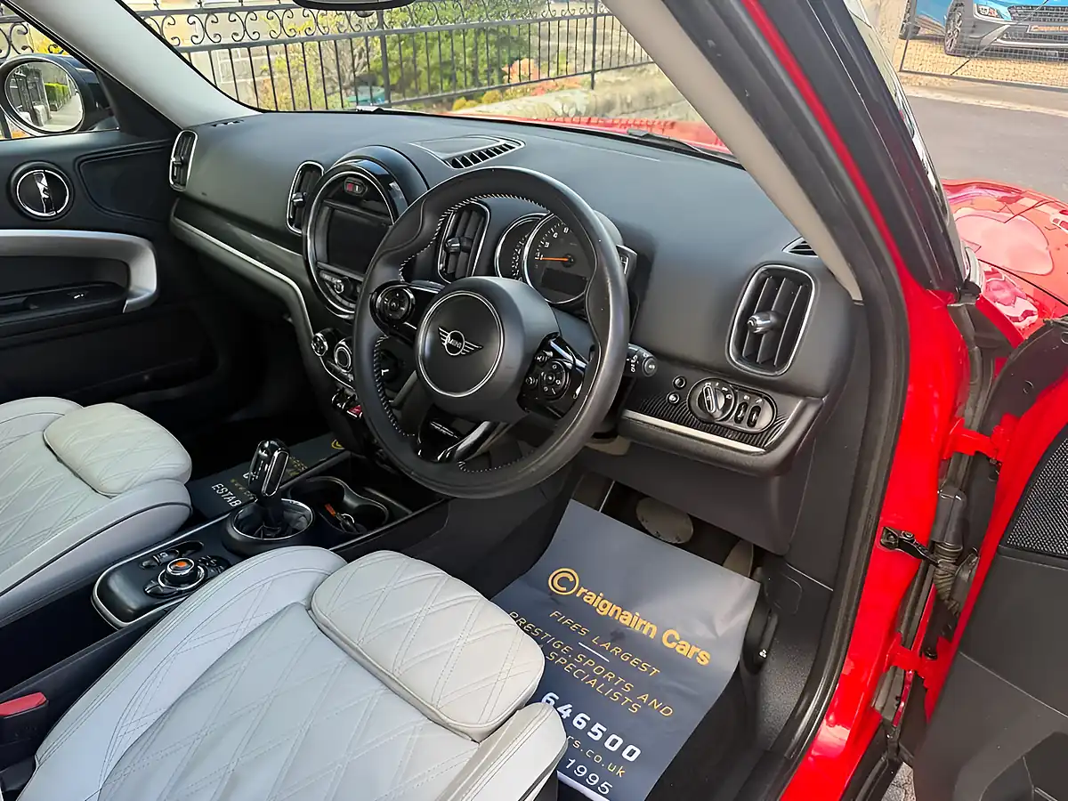 Used 2019 MINI Countryman Cooper Exclusive Chilli Red - Interior and Exterior details 14