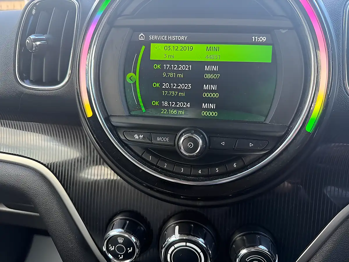 Used 2019 MINI Countryman Cooper Exclusive Chilli Red - Interior and Exterior details 17