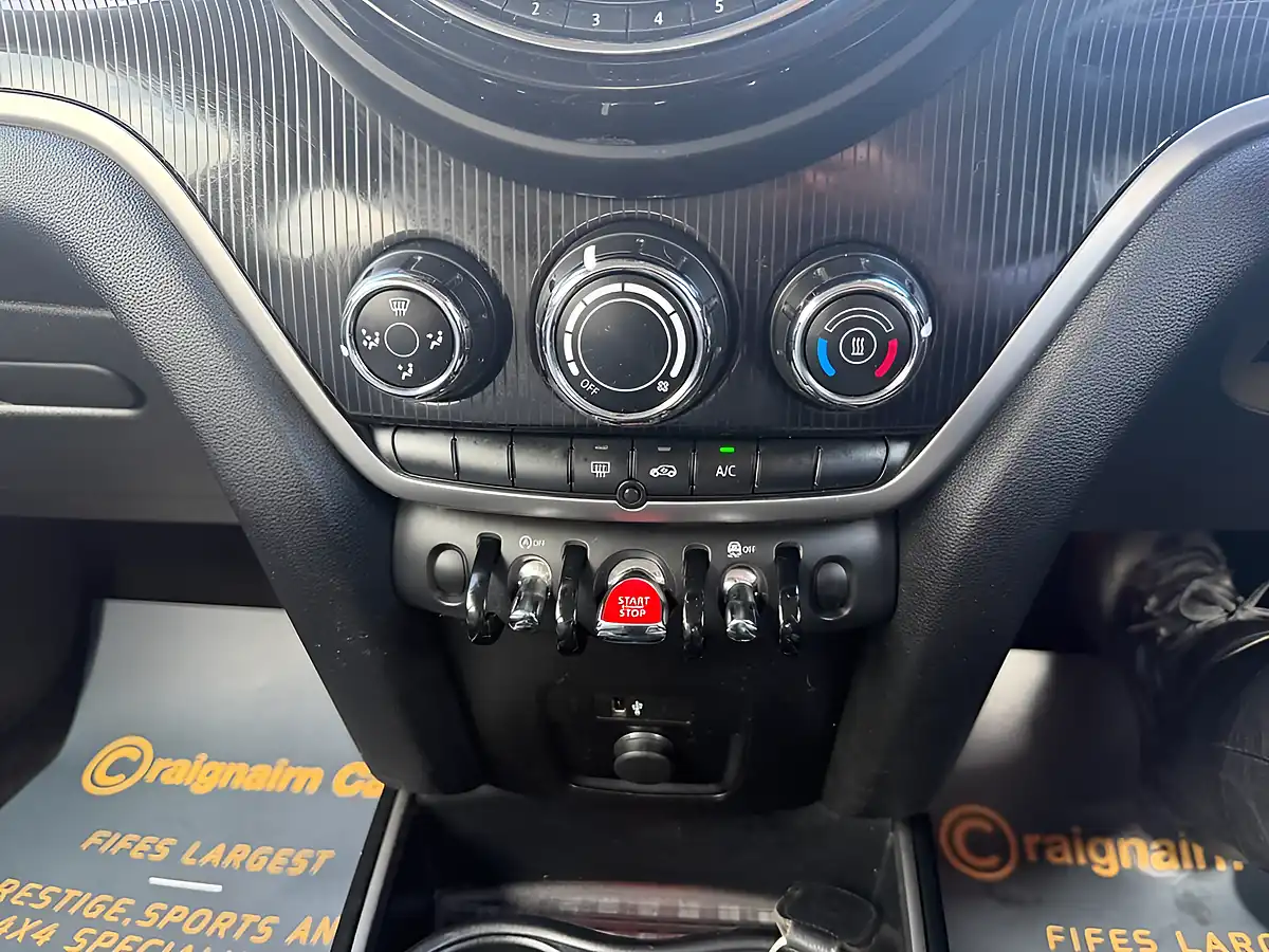 Used 2019 MINI Countryman Cooper Exclusive Chilli Red - Interior and Exterior details 18