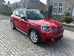 Used 2019 MINI Countryman Cooper Exclusive Chilli Red - Interior and Exterior details 4
