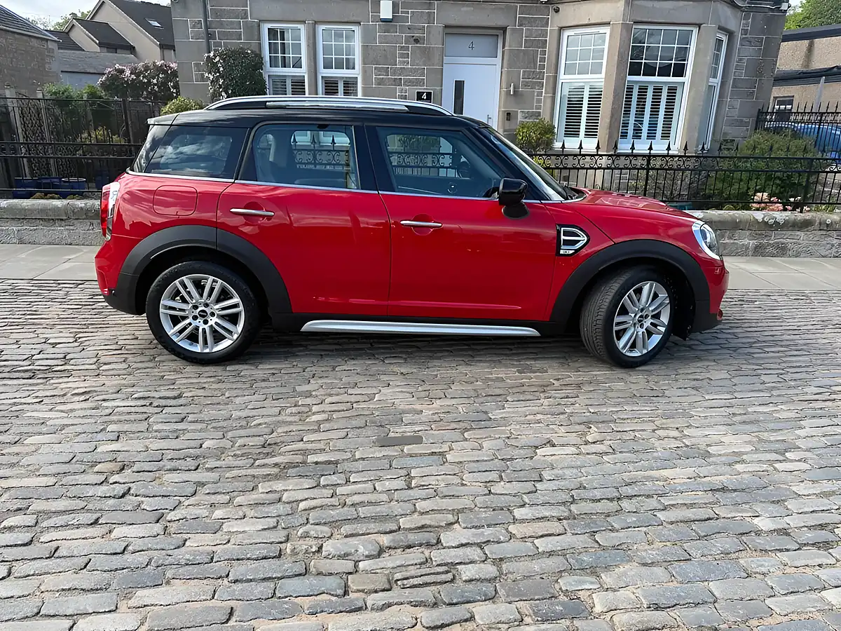 Used 2019 MINI Countryman Cooper Exclusive Chilli Red - Interior and Exterior details 7