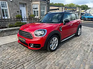 Used 2019 MINI Countryman Cooper Exclusive Chilli Red - Interior and Exterior details 9