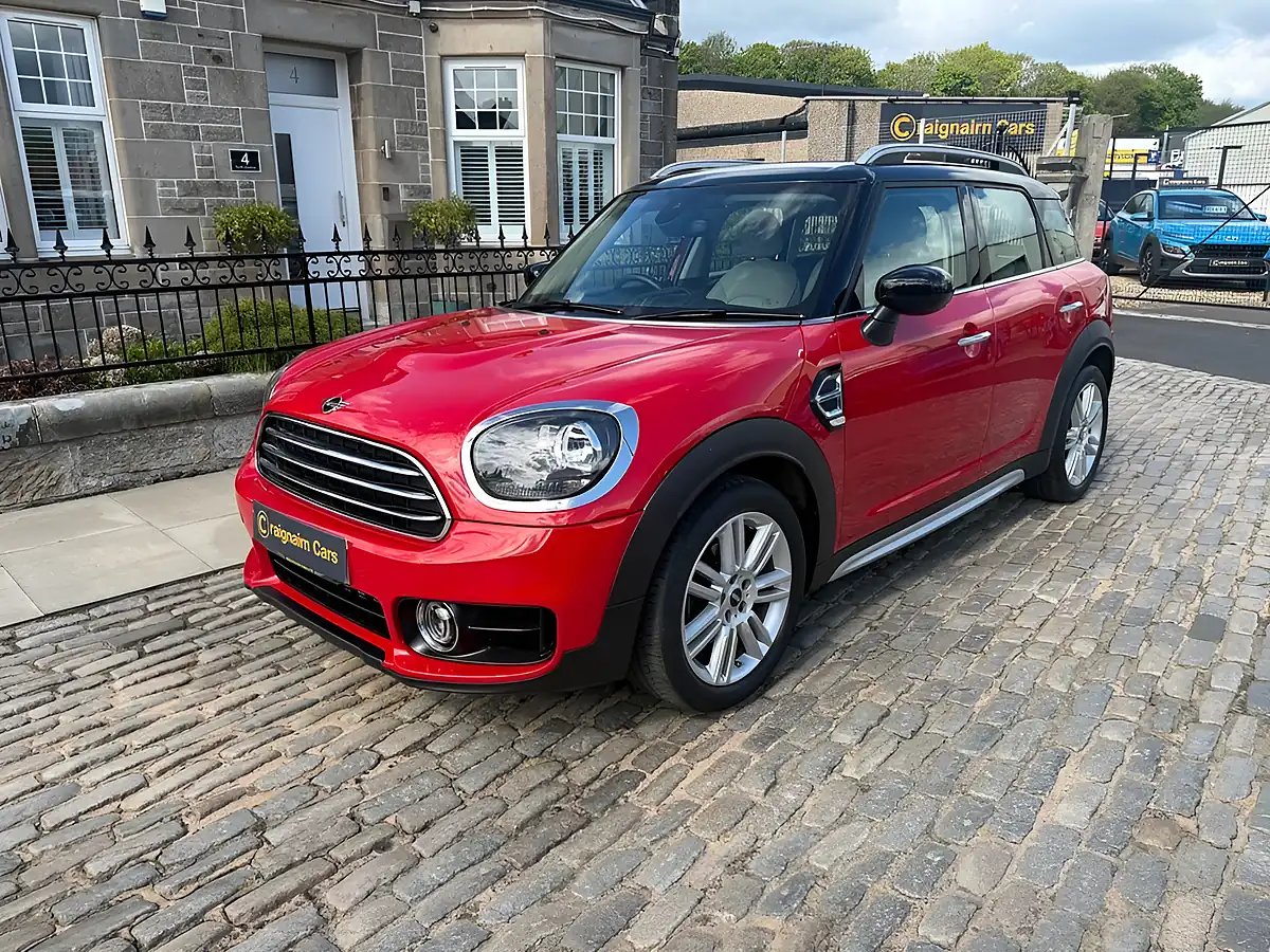 Used 2019 MINI Countryman Cooper Exclusive Chilli Red - Interior and Exterior details 9