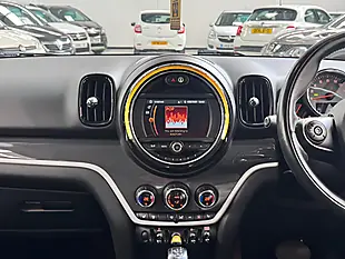 Used 2019 MINI Countryman Cooper Moonwalk Grey - Interior and Exterior details 13