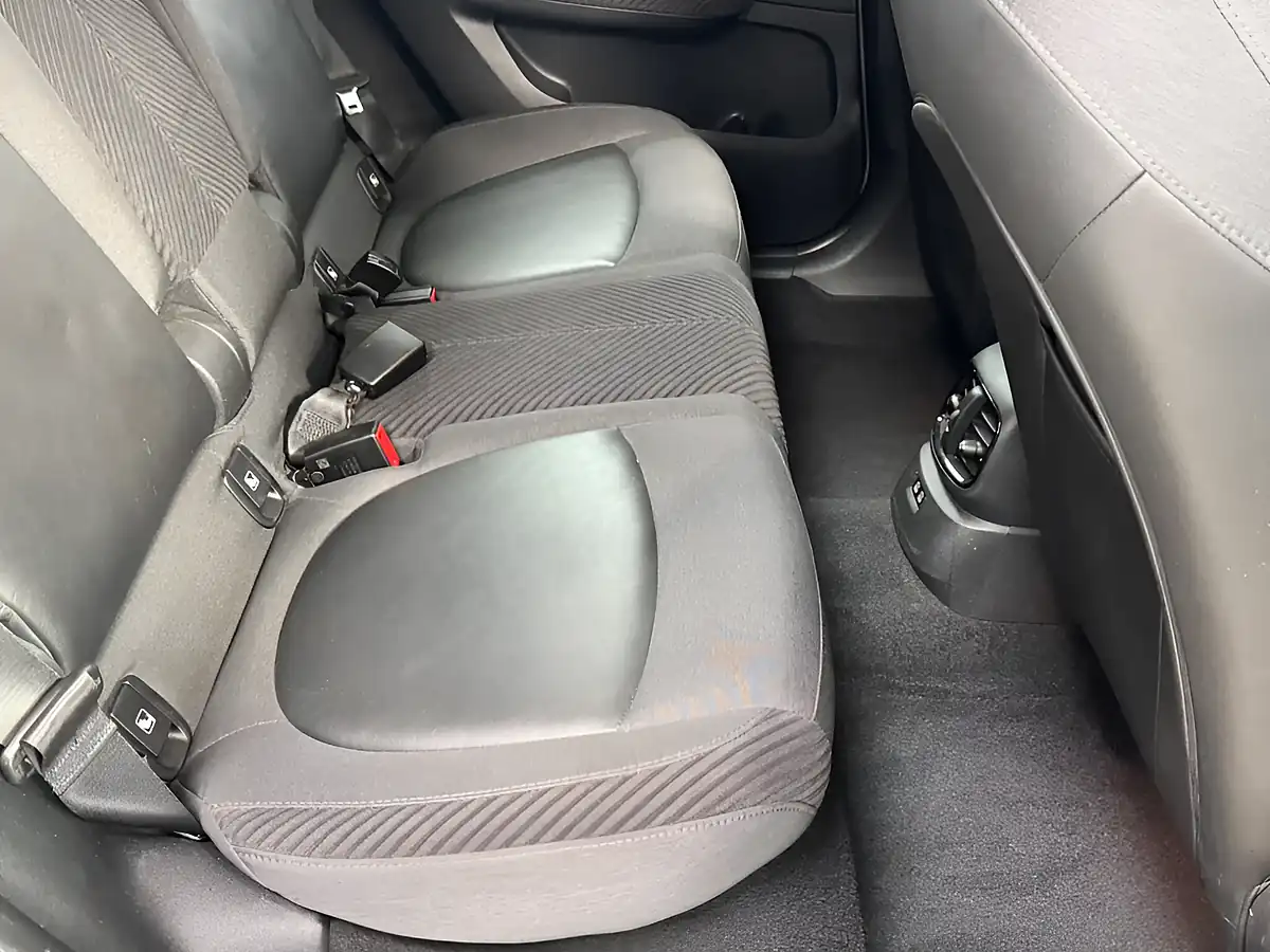 Used 2019 MINI Countryman Cooper Moonwalk Grey - Interior and Exterior details 15