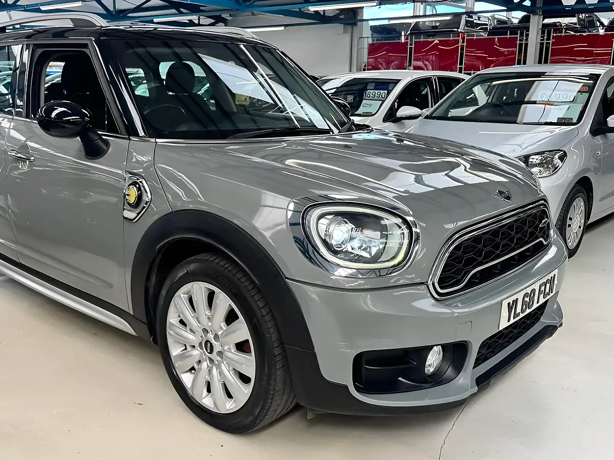 Used 2019 MINI Countryman Cooper Moonwalk Grey - Interior and Exterior details 2