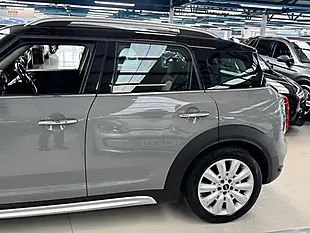 Used 2019 MINI Countryman Cooper Moonwalk Grey - Interior and Exterior details 5