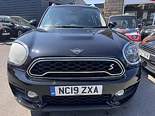 Used 2019 MINI Countryman Cooper S Black - Interior and Exterior details 5