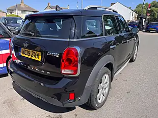 Used 2019 MINI Countryman Cooper S Black - Interior and Exterior details 6