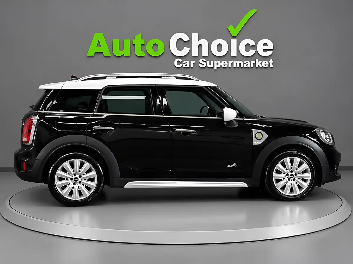 Used 2019 MINI Countryman Cooper Se Black - Interior and Exterior details 8