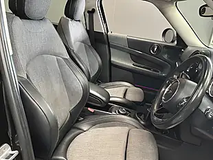 Used 2019 MINI Countryman Cooper Se Black - Interior and Exterior details 9
