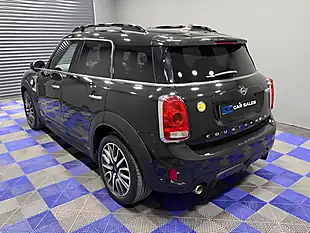 Used 2019 MINI Countryman Cooper Se Sport Midnight Black - Interior and Exterior details 10