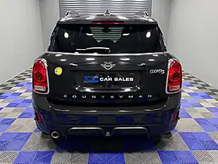 Used 2019 MINI Countryman Cooper Se Sport Midnight Black - Interior and Exterior details 12
