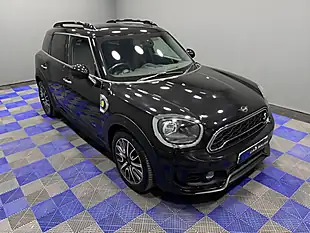 Used 2019 MINI Countryman Cooper Se Sport Midnight Black - Interior and Exterior details 14