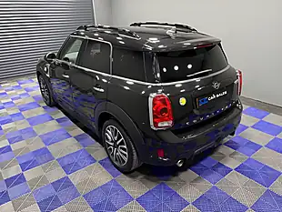 Used 2019 MINI Countryman Cooper Se Sport Midnight Black - Interior and Exterior details 16