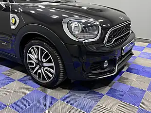 Used 2019 MINI Countryman Cooper Se Sport Midnight Black - Interior and Exterior details 3