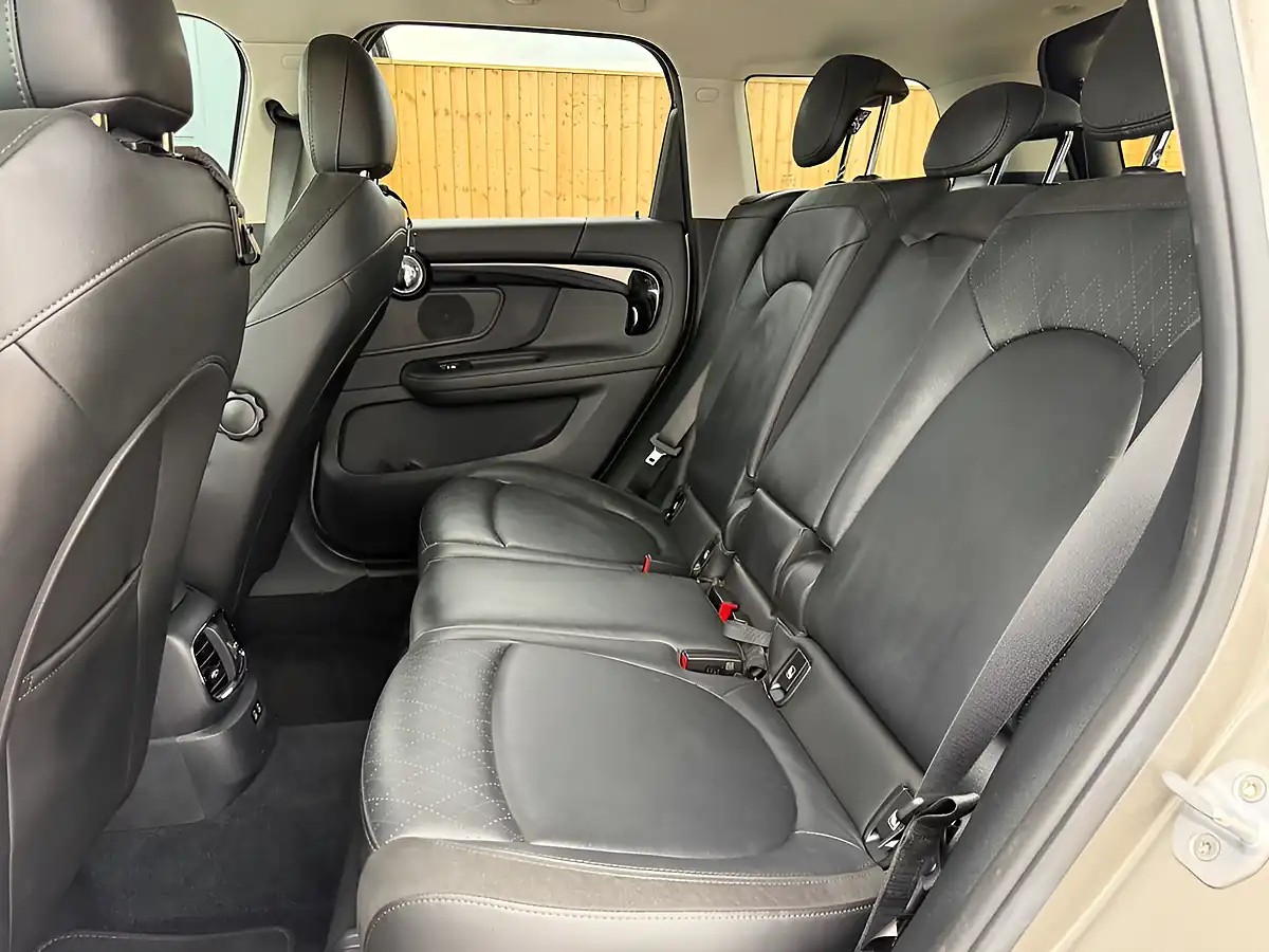 Used 2019 MINI Countryman Cooper Silver - Interior and Exterior details 17