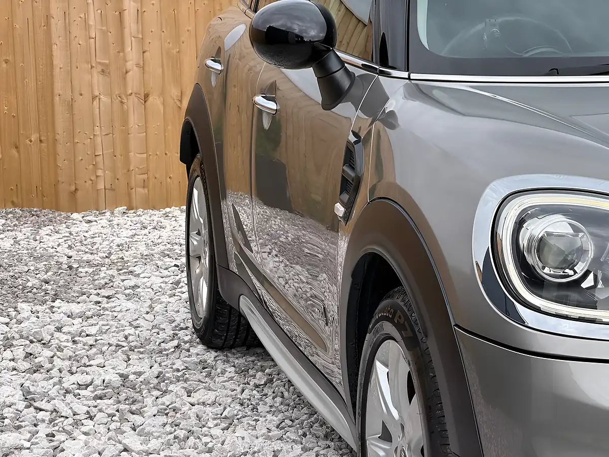Used 2019 MINI Countryman Cooper Silver - Interior and Exterior details 6
