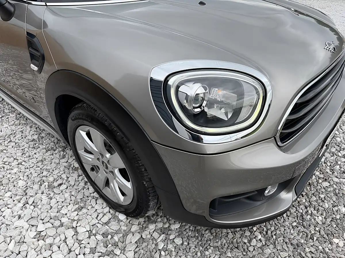 Used 2019 MINI Countryman Cooper Silver - Interior and Exterior details 8