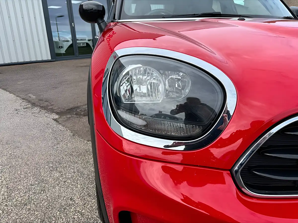 Used 2019 MINI Countryman Cooper Sport Red - Interior and Exterior details 16