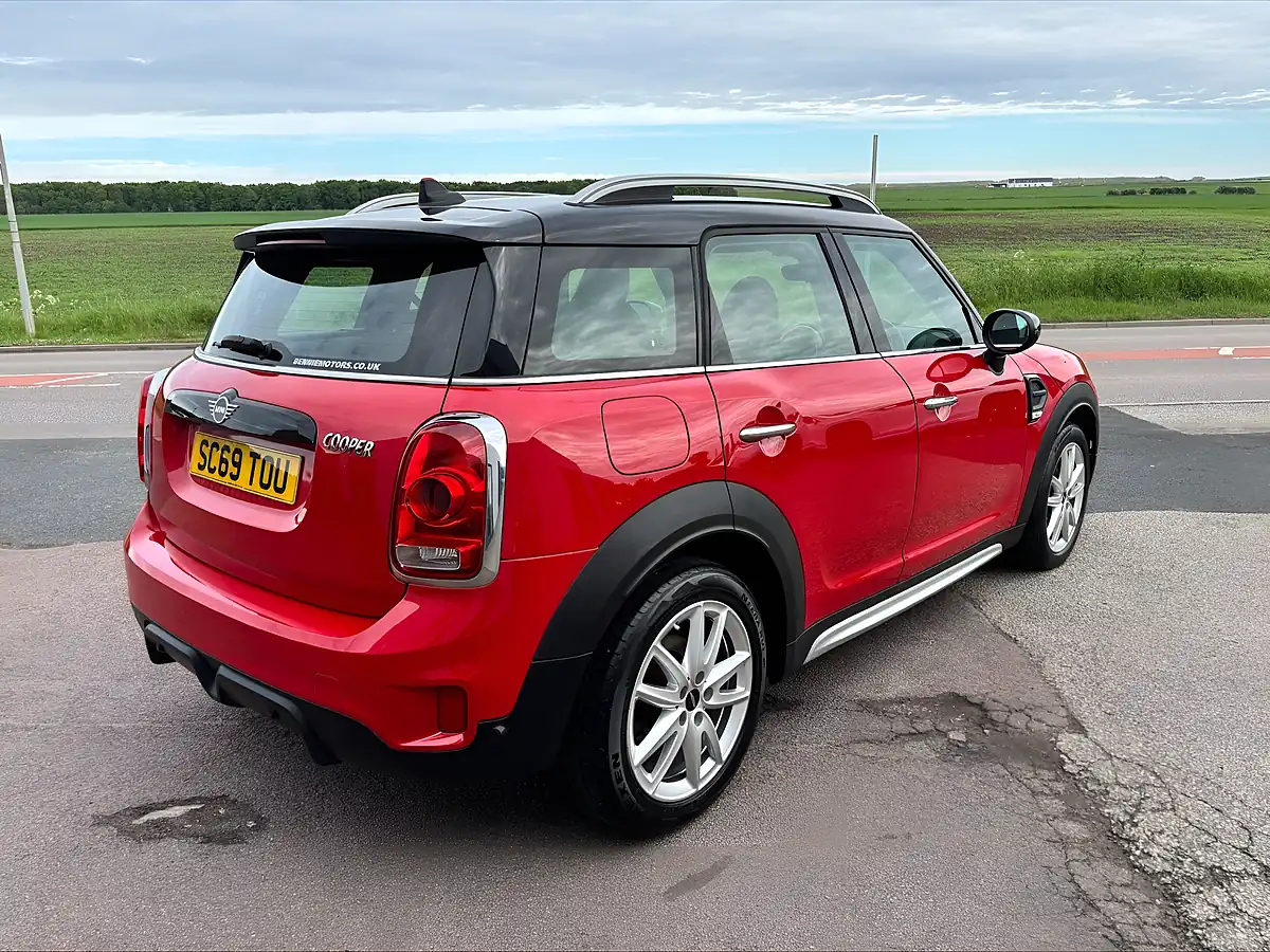 Used 2019 MINI Countryman Cooper Sport Red - Interior and Exterior details 3
