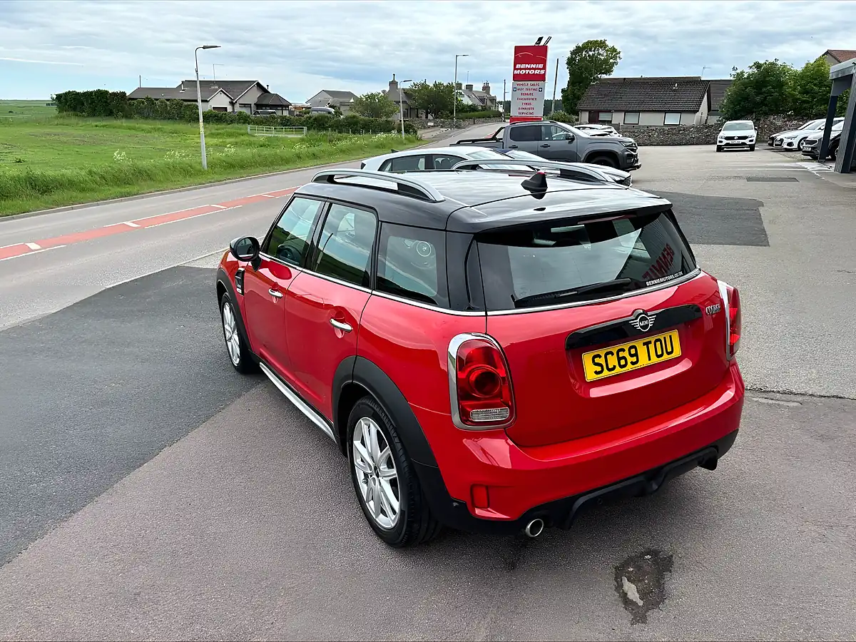 Used 2019 MINI Countryman Cooper Sport Red - Interior and Exterior details 6