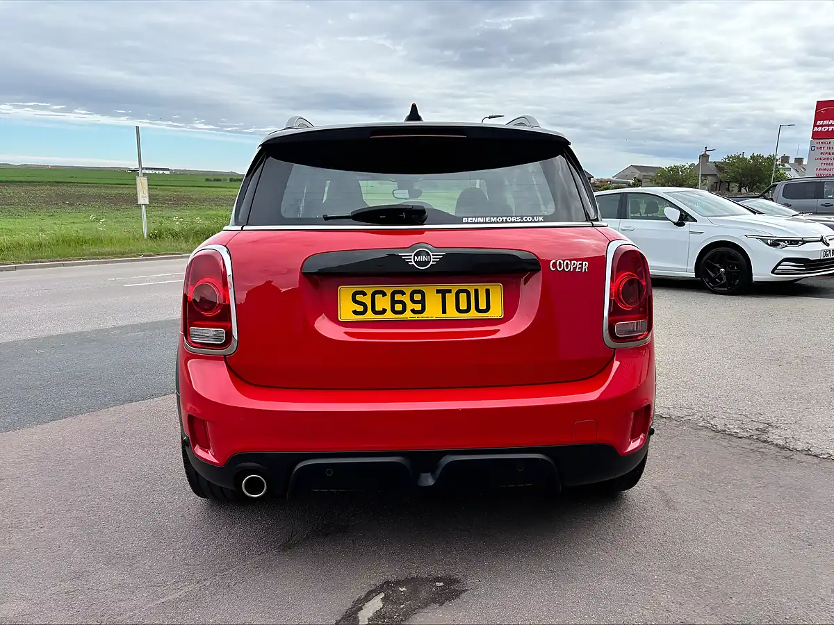 Used 2019 MINI Countryman Cooper Sport Red - Interior and Exterior details 7
