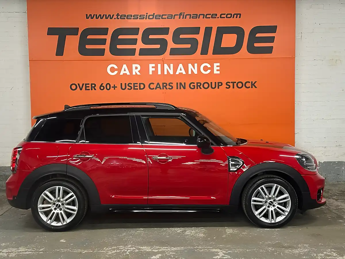 Used 2019 MINI Countryman Exclusive Red - Interior and Exterior details 3