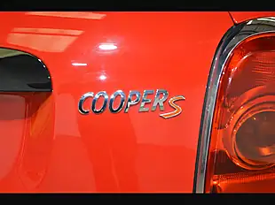 Used 2019 MINI Countryman Sport Chili Red - Interior and Exterior details 15