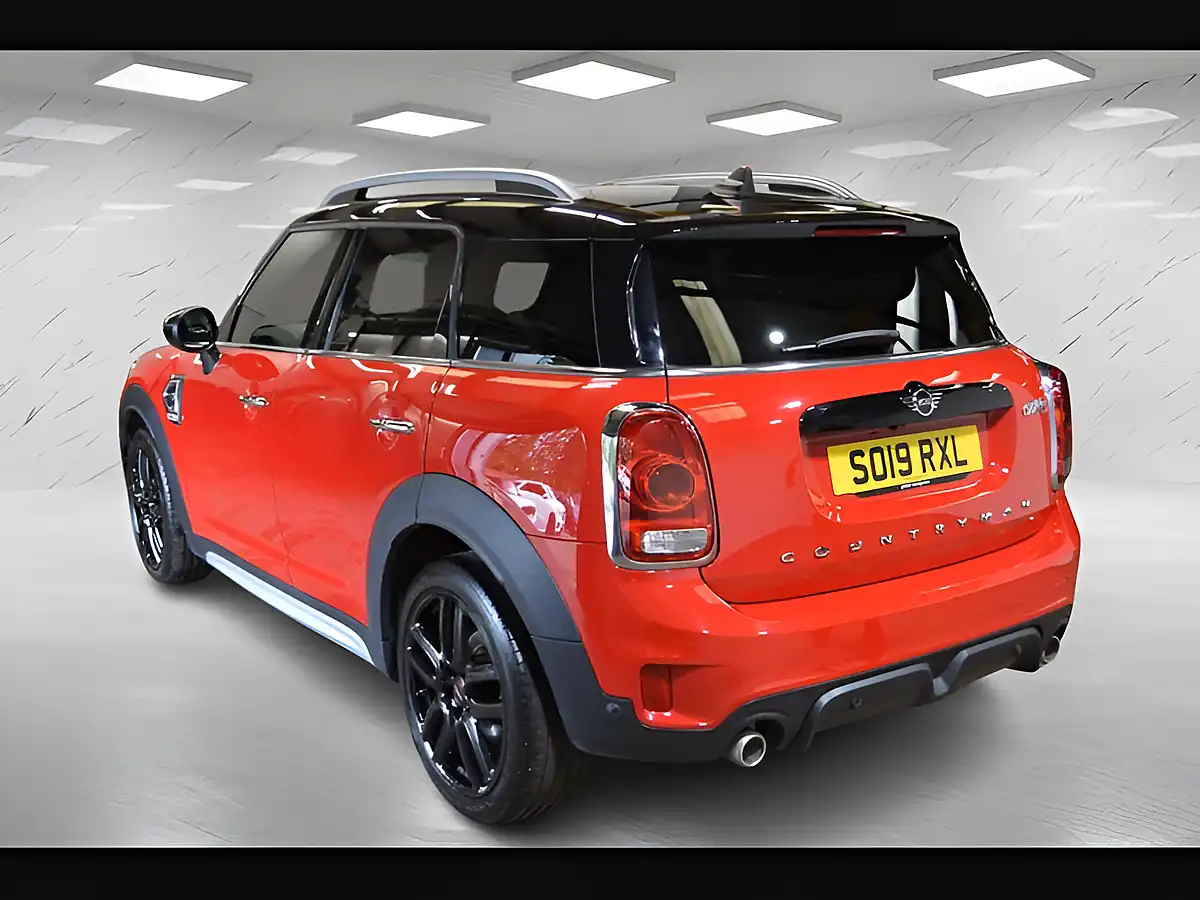 Used 2019 MINI Countryman Sport Chili Red - Interior and Exterior details 6