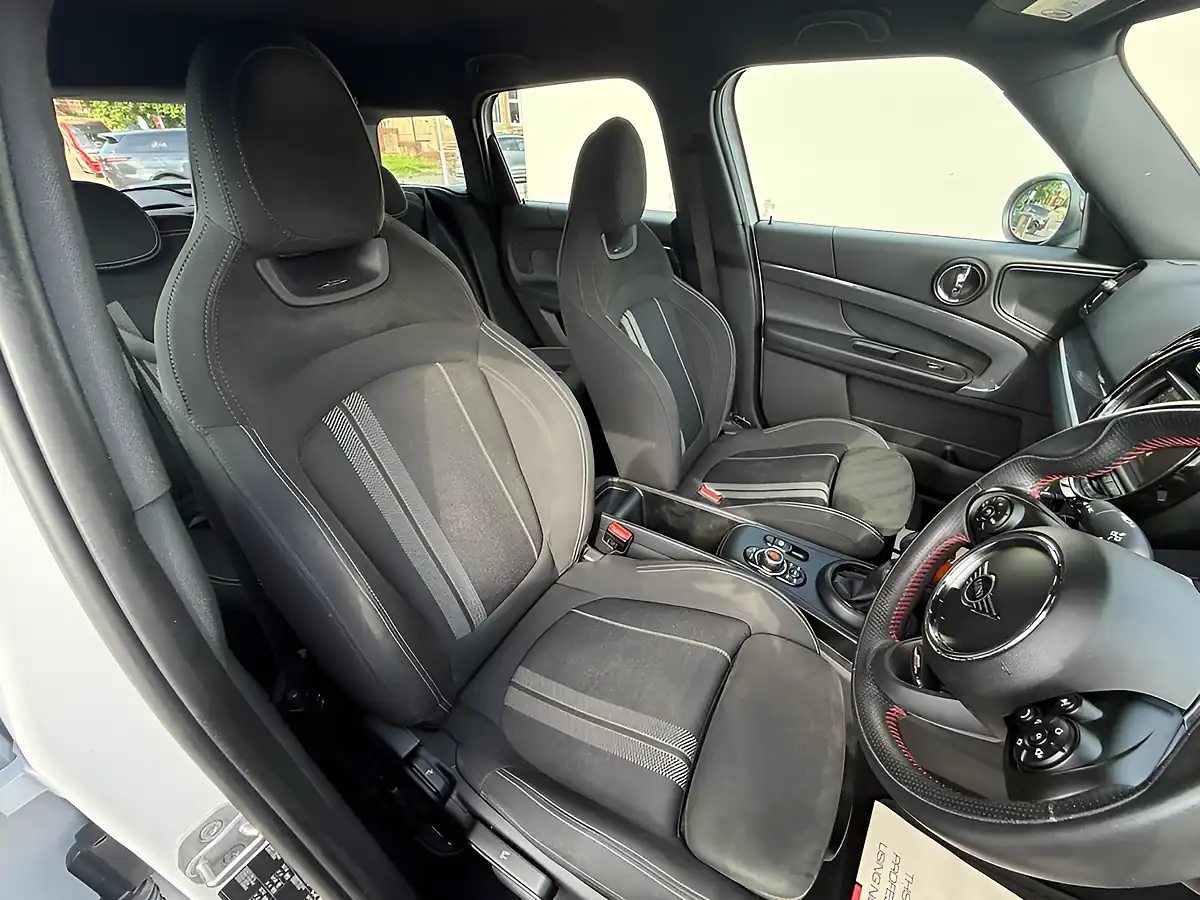Used 2019 MINI Countryman Sport White - Interior and Exterior details 20