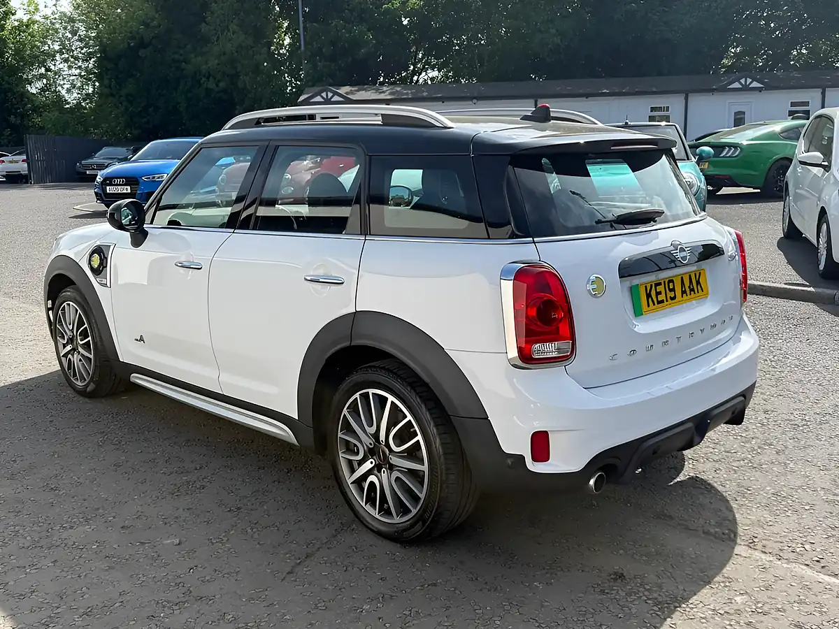 Used 2019 MINI Countryman Sport White - Interior and Exterior details 6