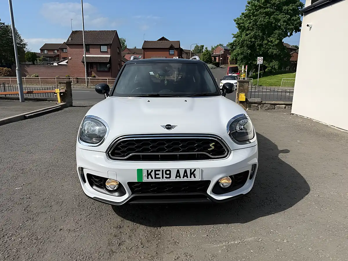 Used 2019 MINI Countryman Sport White - Interior and Exterior details 8