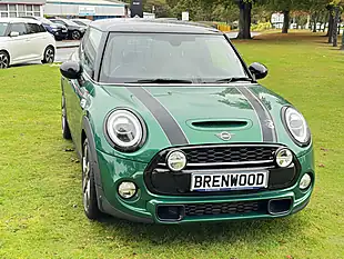 Used 2019 MINI Hatch 60 Years Edition Green - Interior and Exterior details 3