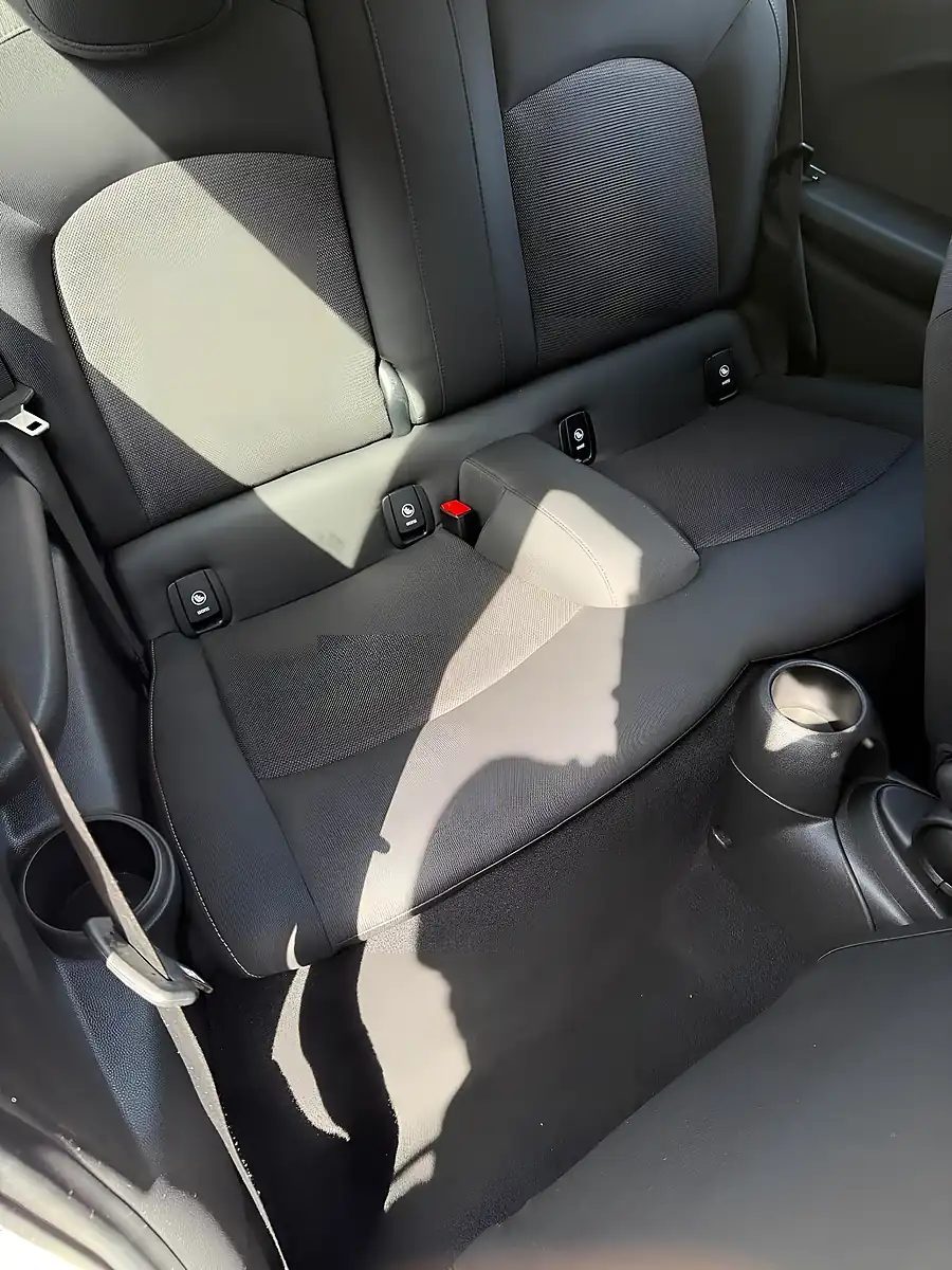 Used 2019 MINI Hatch Classic White - Interior and Exterior details 19