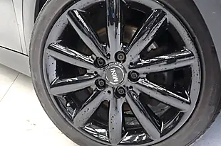 Used 2019 MINI Hatch Cooper Classic Black - Interior and Exterior details 6