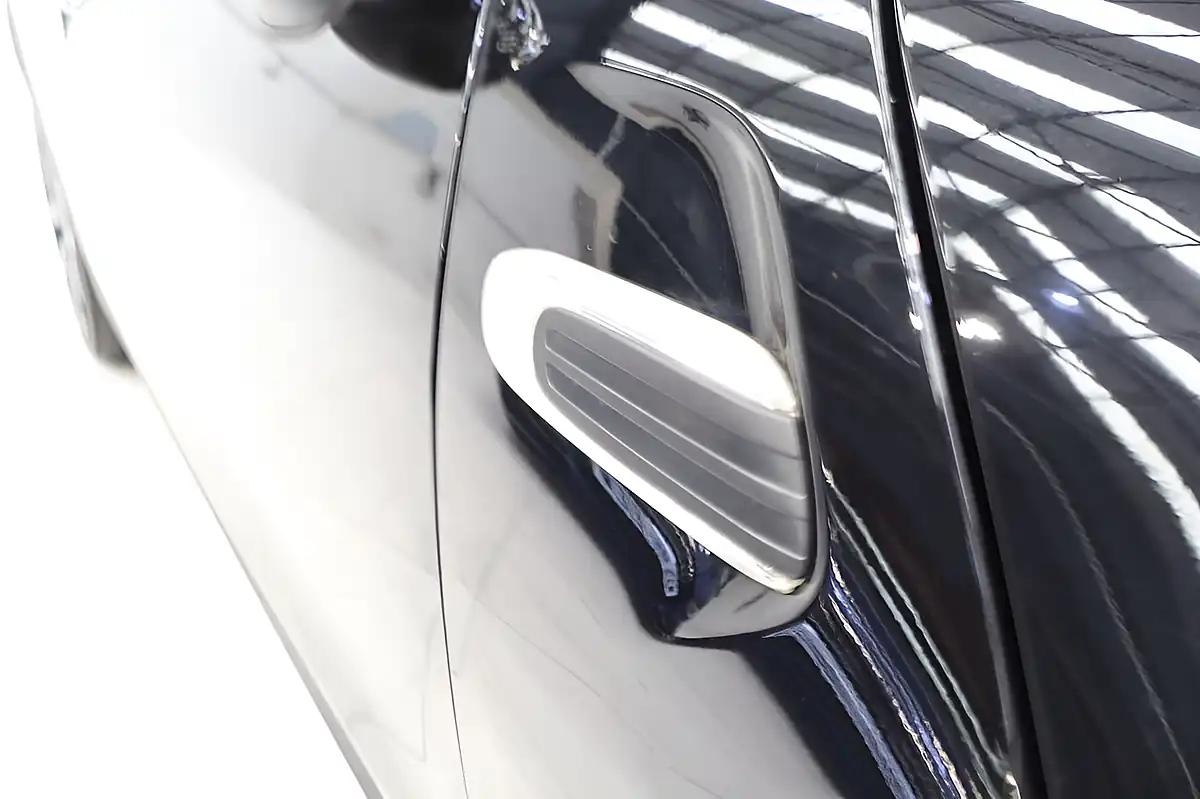 Used 2019 MINI Hatch Cooper Classic Black - Interior and Exterior details 7