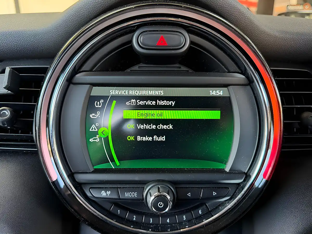 Used 2019 MINI Hatch Cooper Classic Black - Interior and Exterior details 14