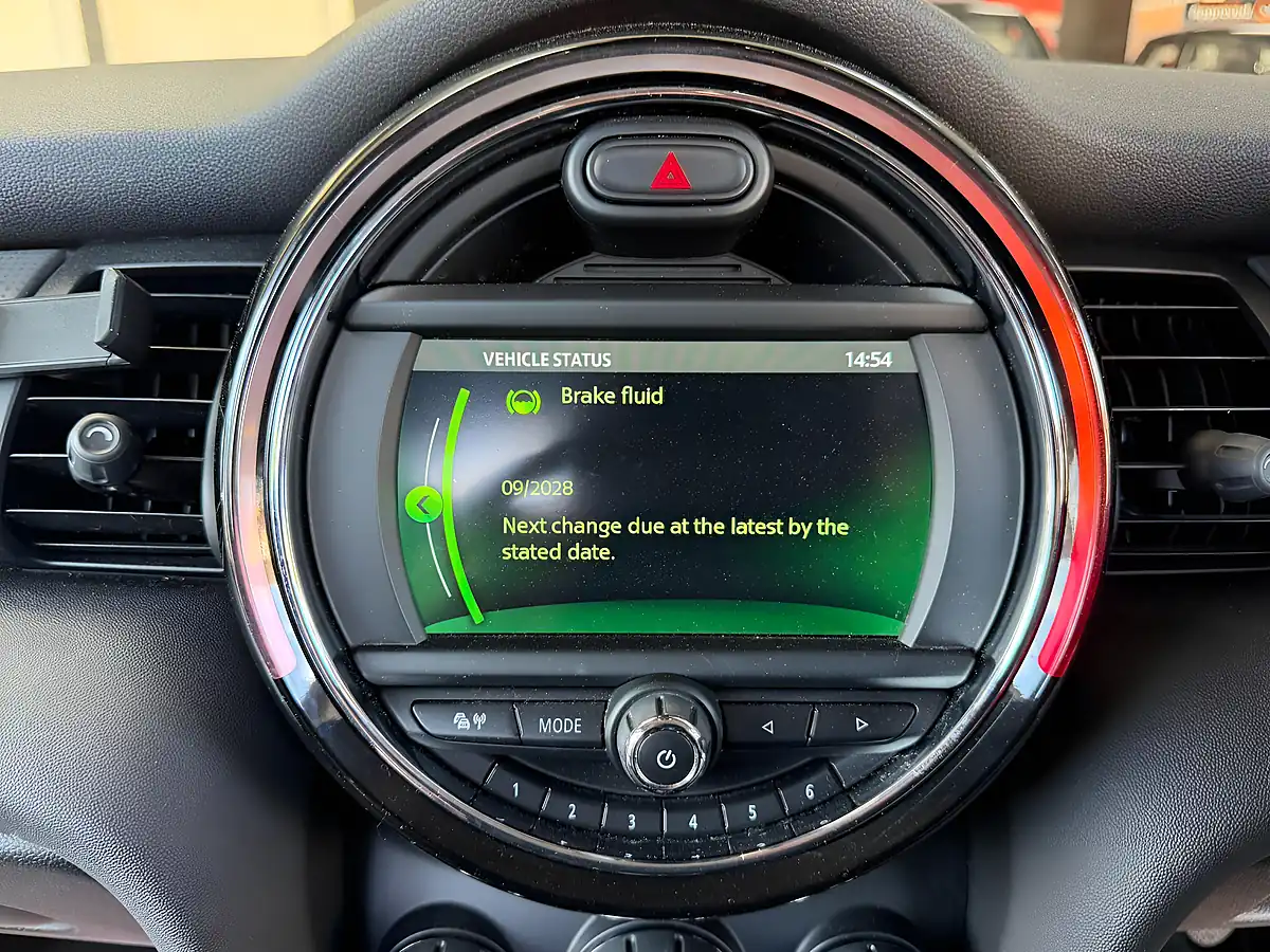 Used 2019 MINI Hatch Cooper Classic Black - Interior and Exterior details 15