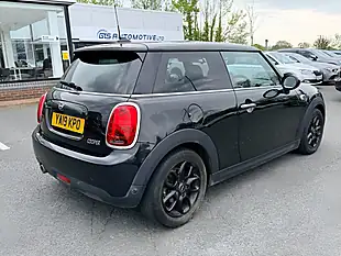 Used 2019 MINI Hatch Cooper Classic Black - Interior and Exterior details 11