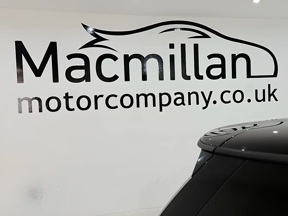 Used 2019 MINI Hatch Cooper Classic Black - Interior and Exterior details 12
