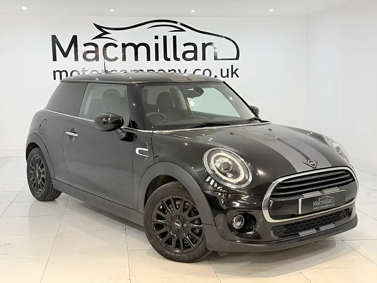 Used 2019 MINI Hatch Cooper Classic Black - Interior and Exterior details 2