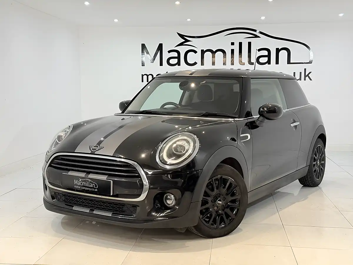Used 2019 MINI Hatch Cooper Classic Black - Interior and Exterior details 6