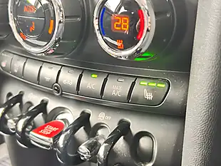Used 2019 MINI Hatch Cooper Classic Blue - Interior and Exterior details 17