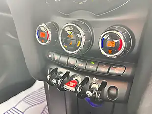 Used 2019 MINI Hatch Cooper Classic Blue - Interior and Exterior details 7